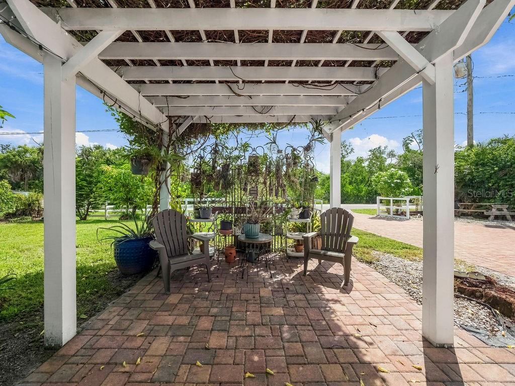 1831 BAYSHORE DR — photo 32
