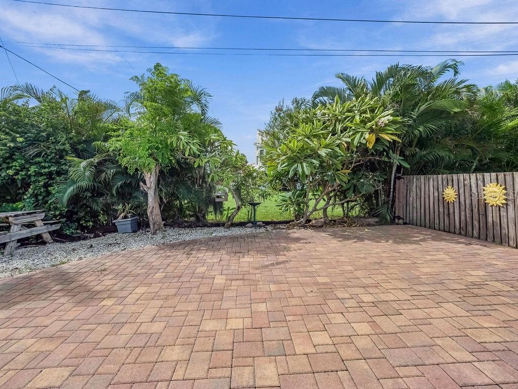 1831 BAYSHORE DR — photo 53