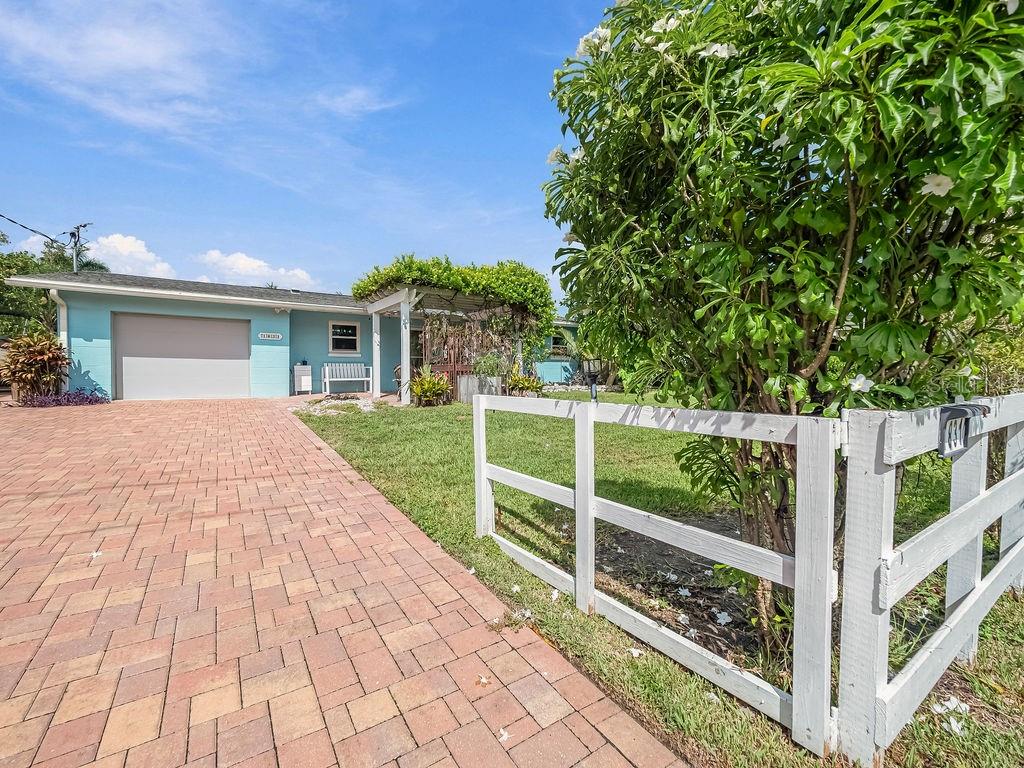 1831 BAYSHORE DR — photo 4