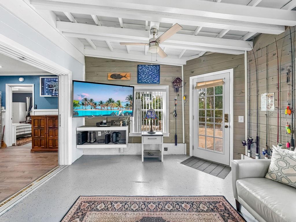 1831 BAYSHORE DR — photo 24