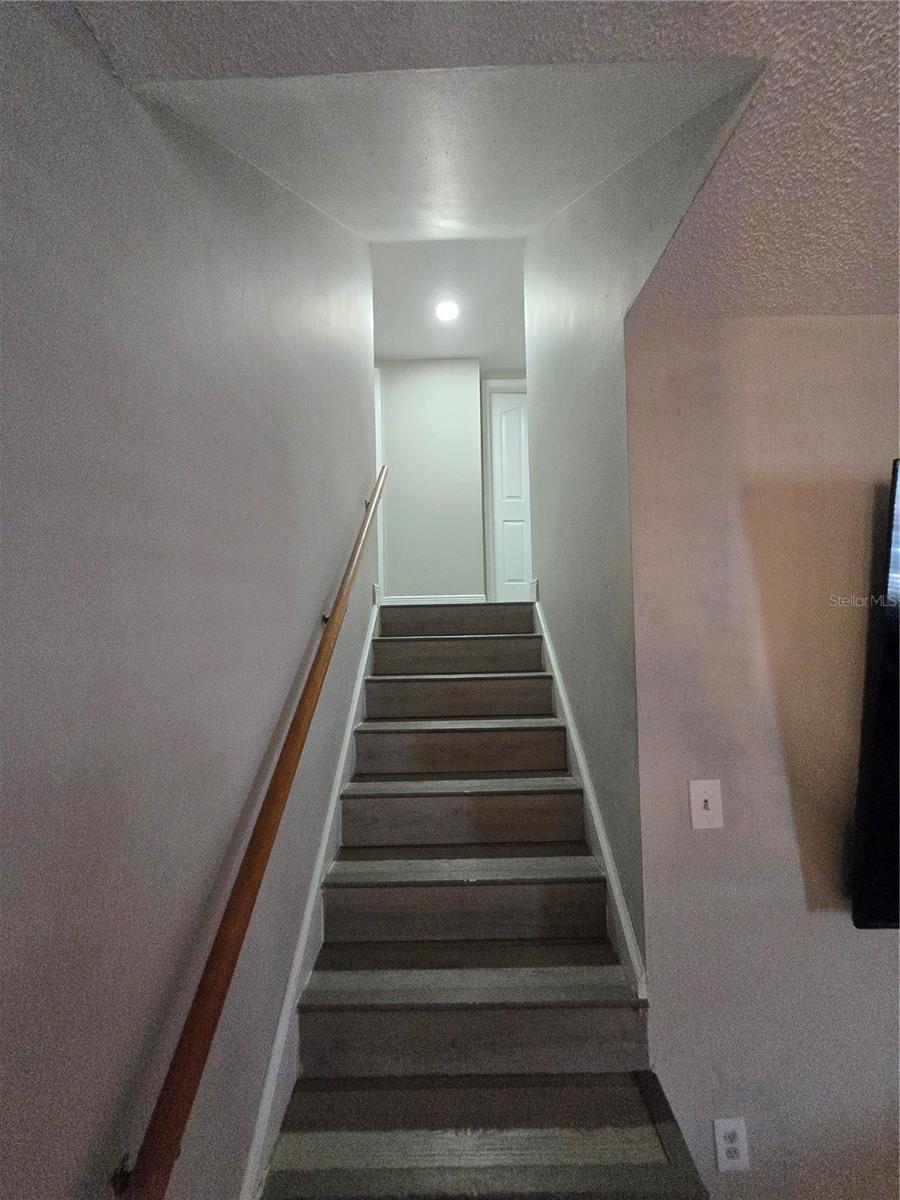 7710 W HANNA AVE — photo 10