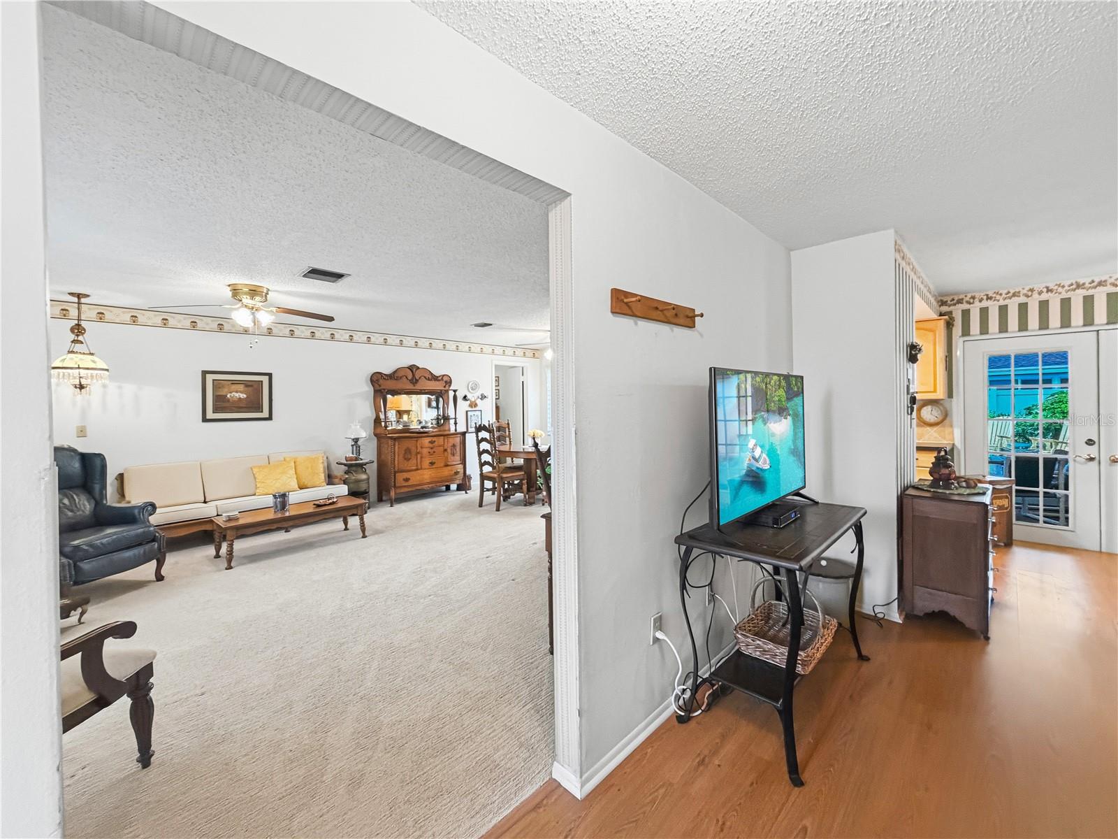 13655 LAS PALMAS DR — photo 9