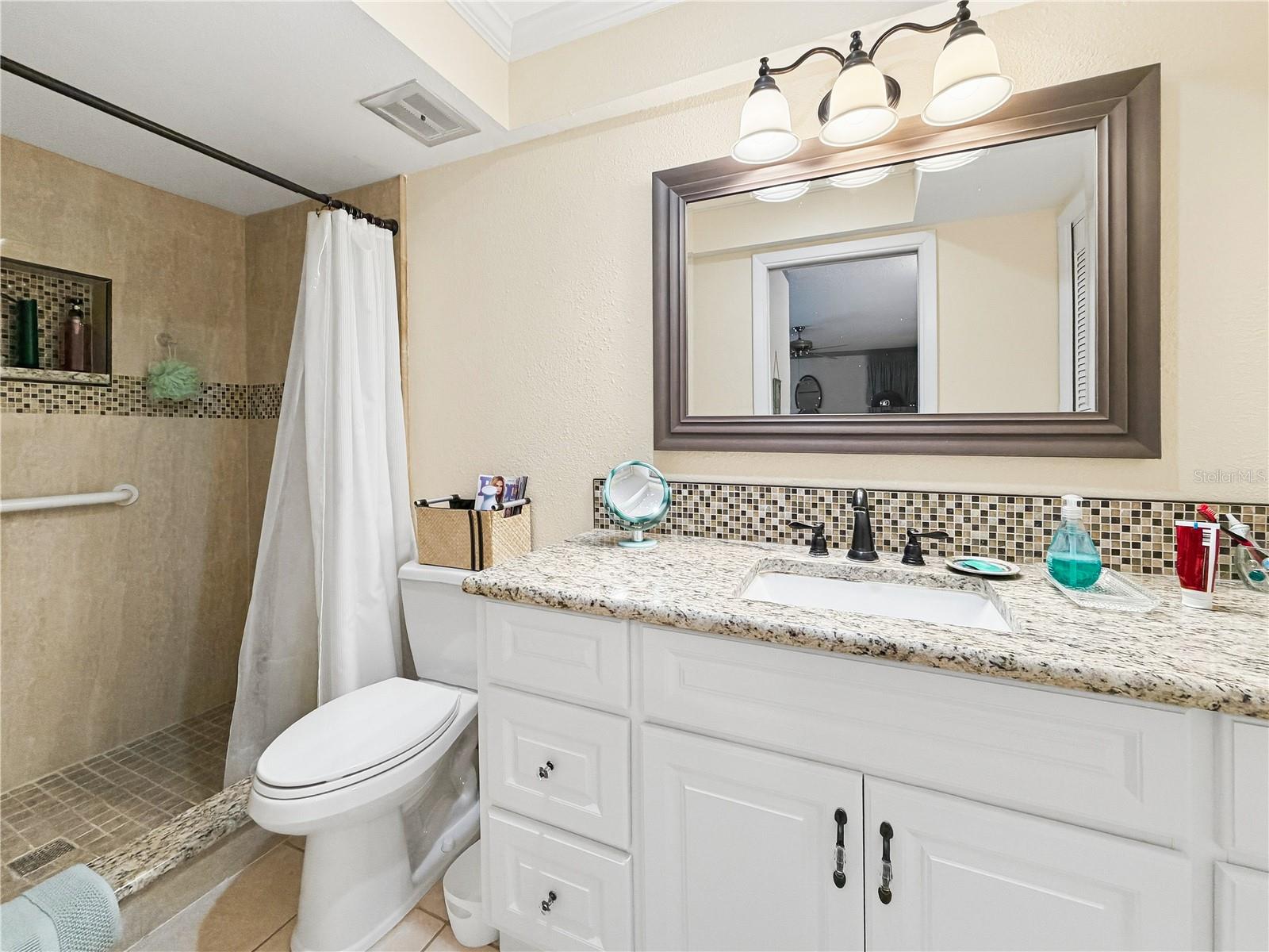13655 LAS PALMAS DR — photo 17