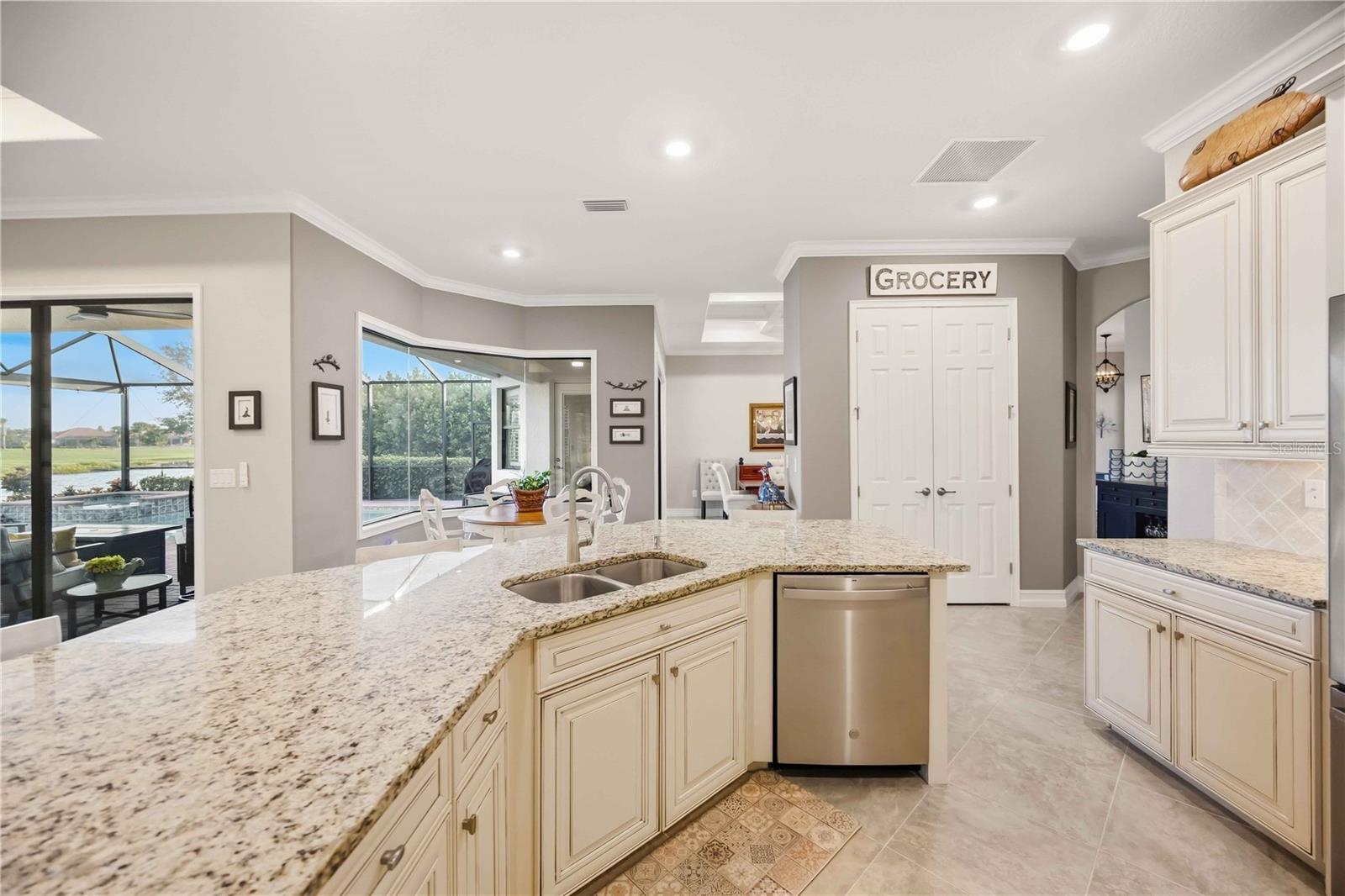 10720 TARFLOWER DR — photo 41