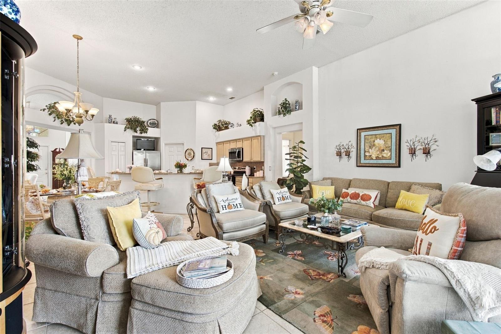 19014 SILVERBROOK DR — photo 30