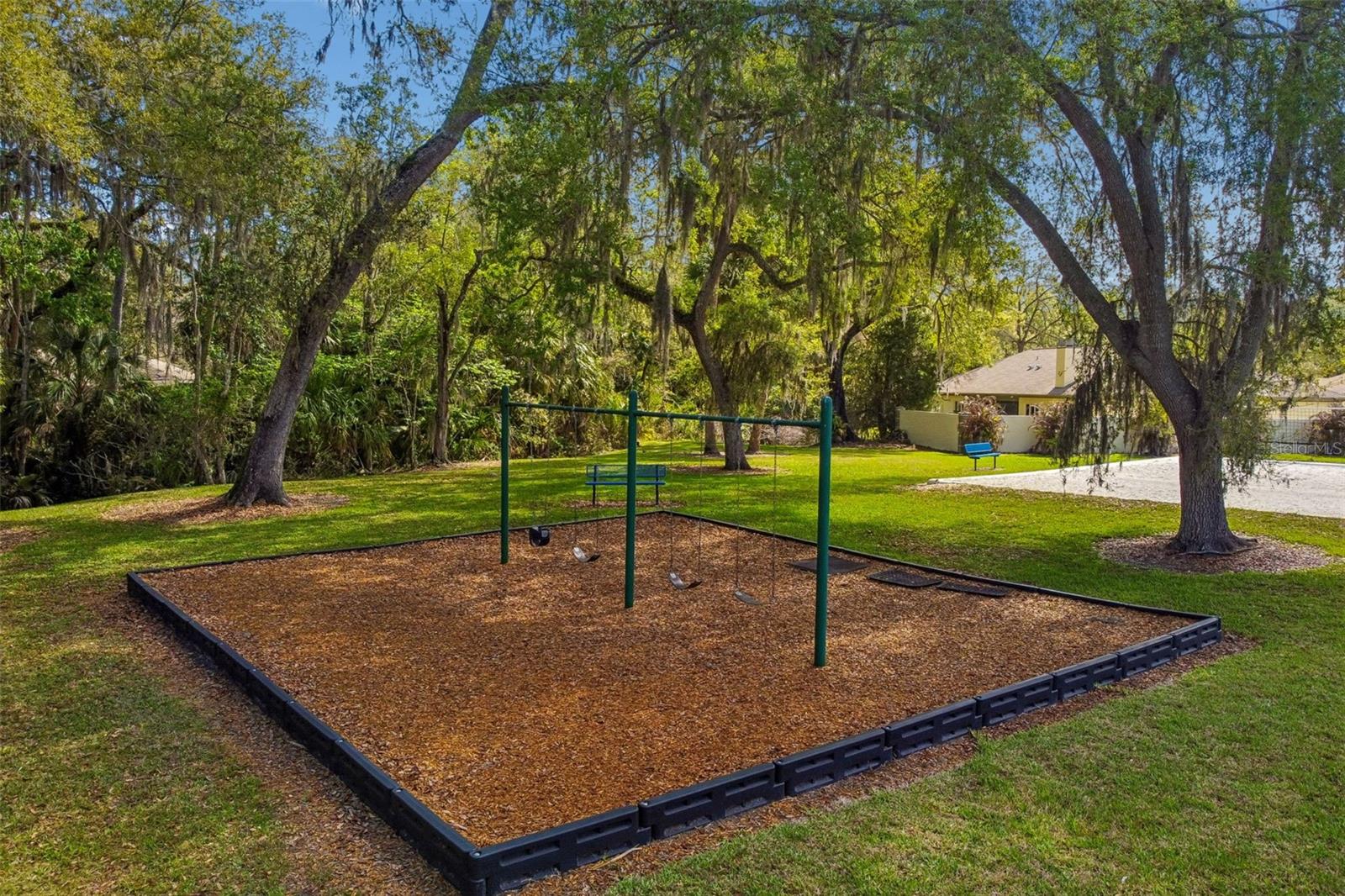 19014 SILVERBROOK DR — photo 68