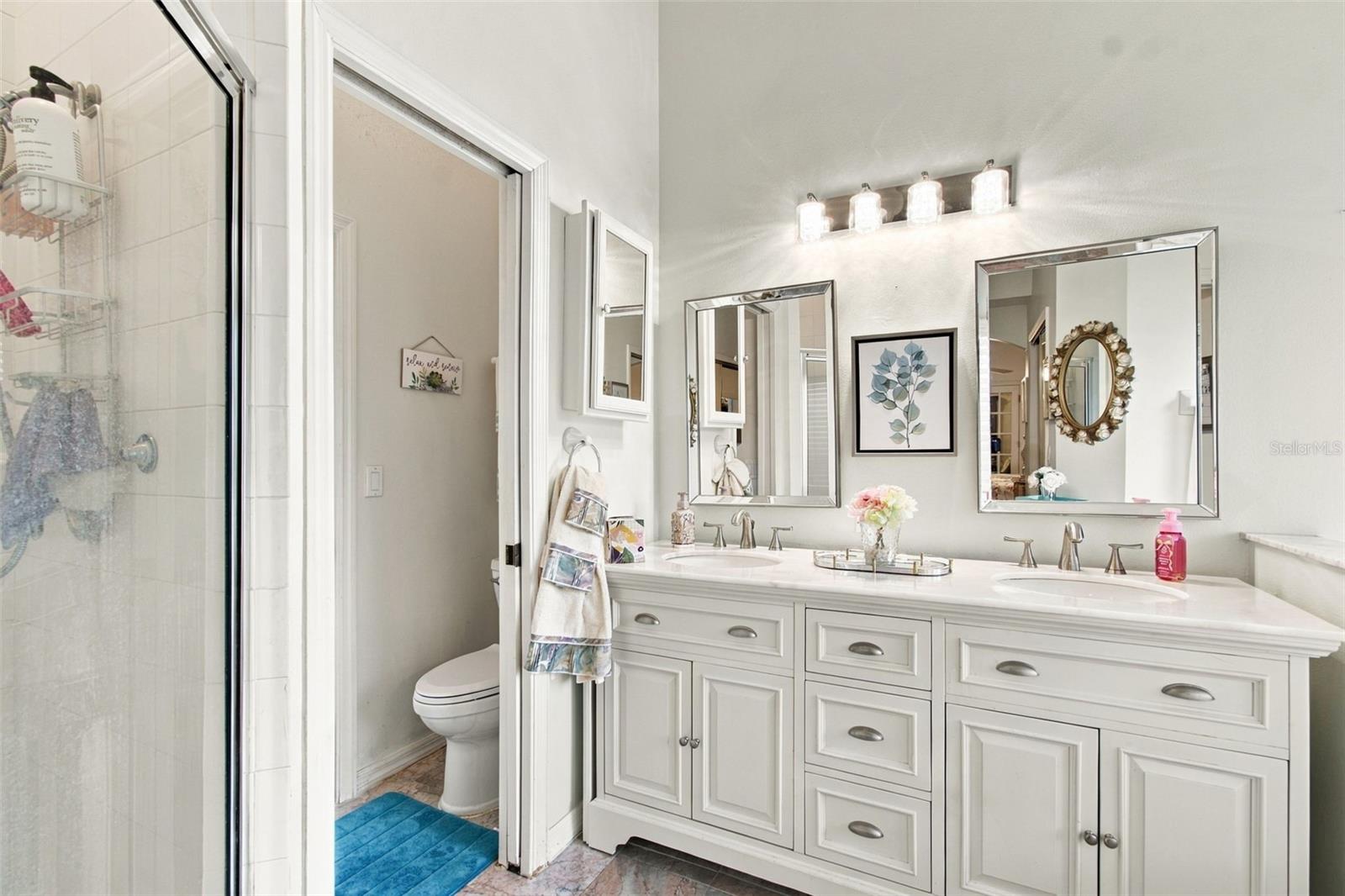 19014 SILVERBROOK DR — photo 41