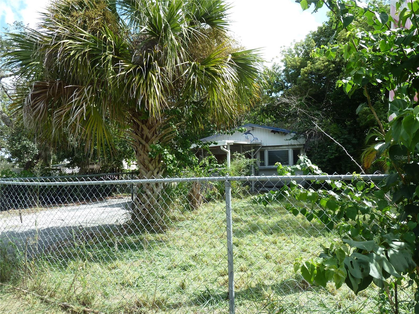 1202 LUCAS ST — photo 11