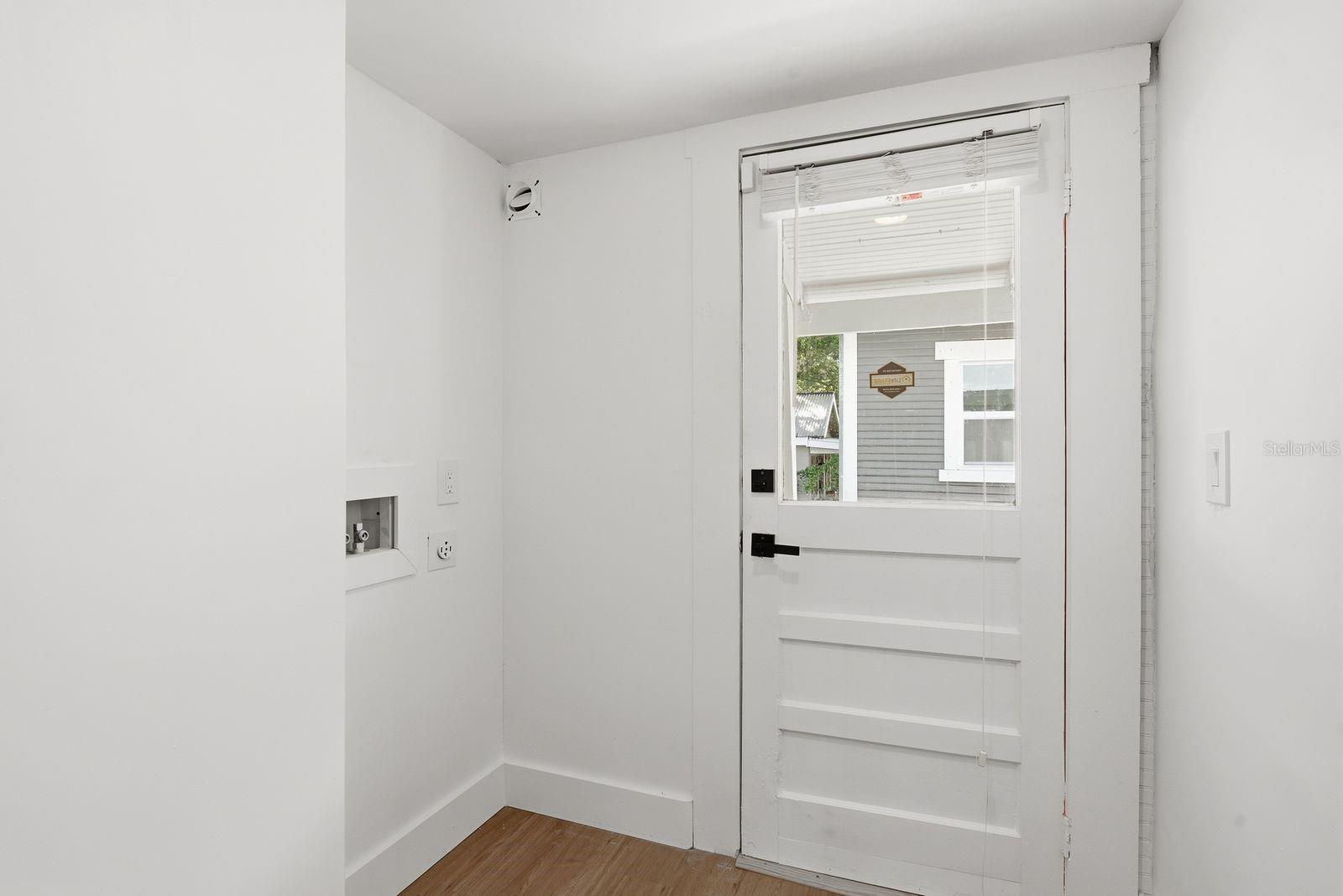 2506 N 12TH ST — photo 21