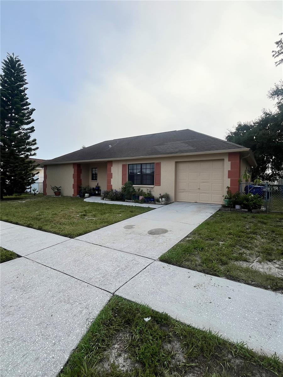 1238 FUCHSIA DR — photo 2