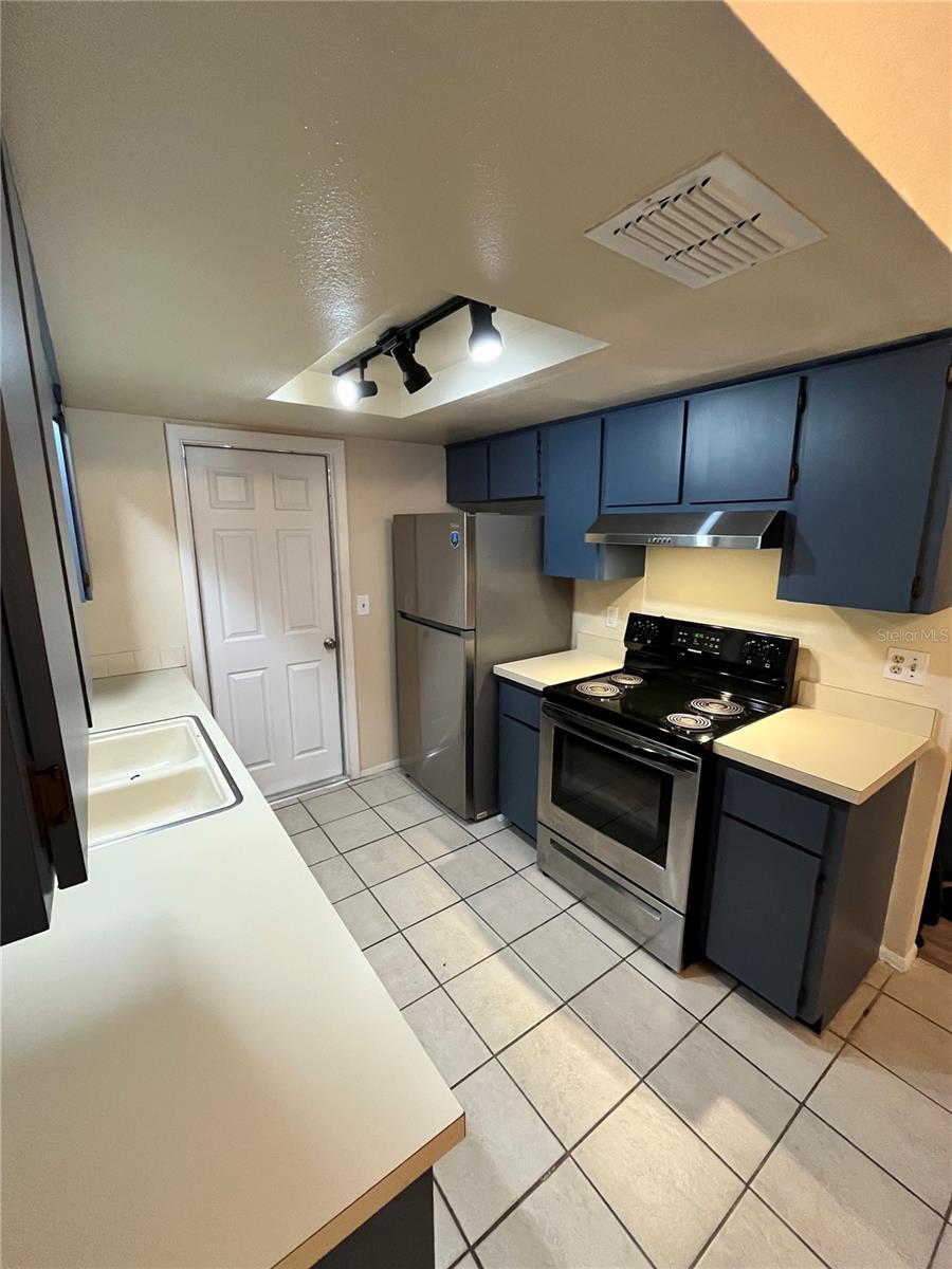 1238 FUCHSIA DR — photo 9