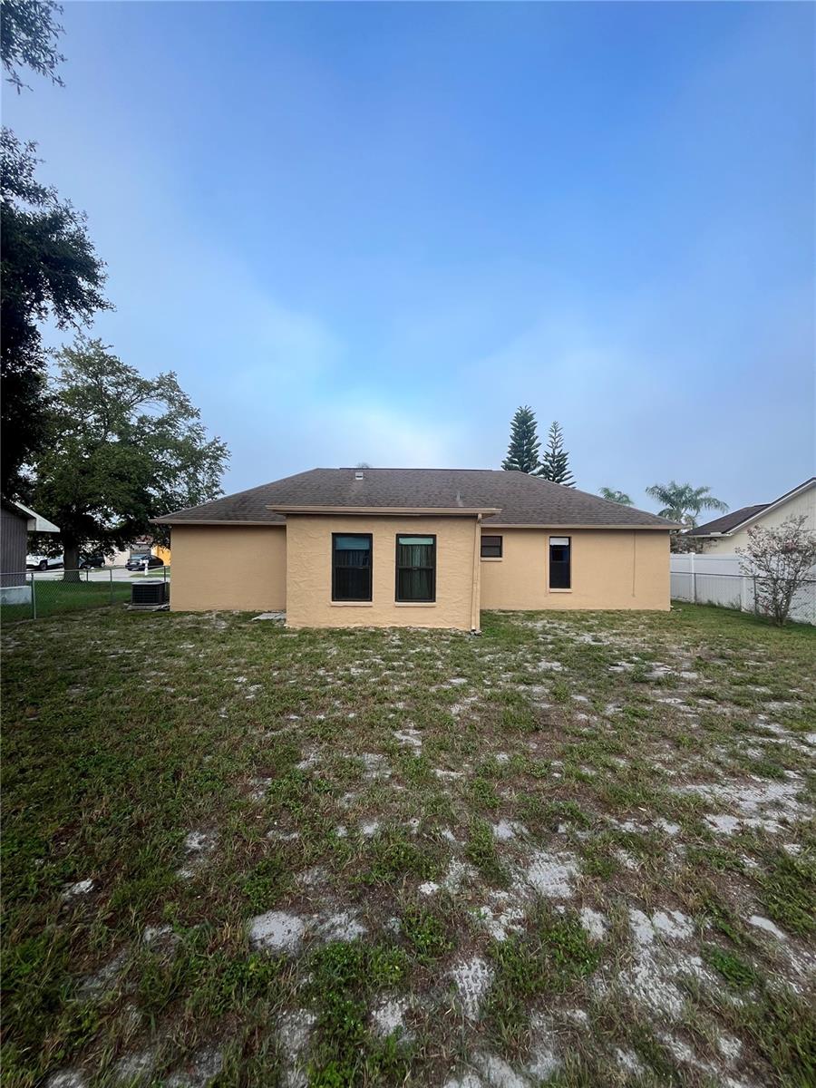 1238 FUCHSIA DR — photo 23