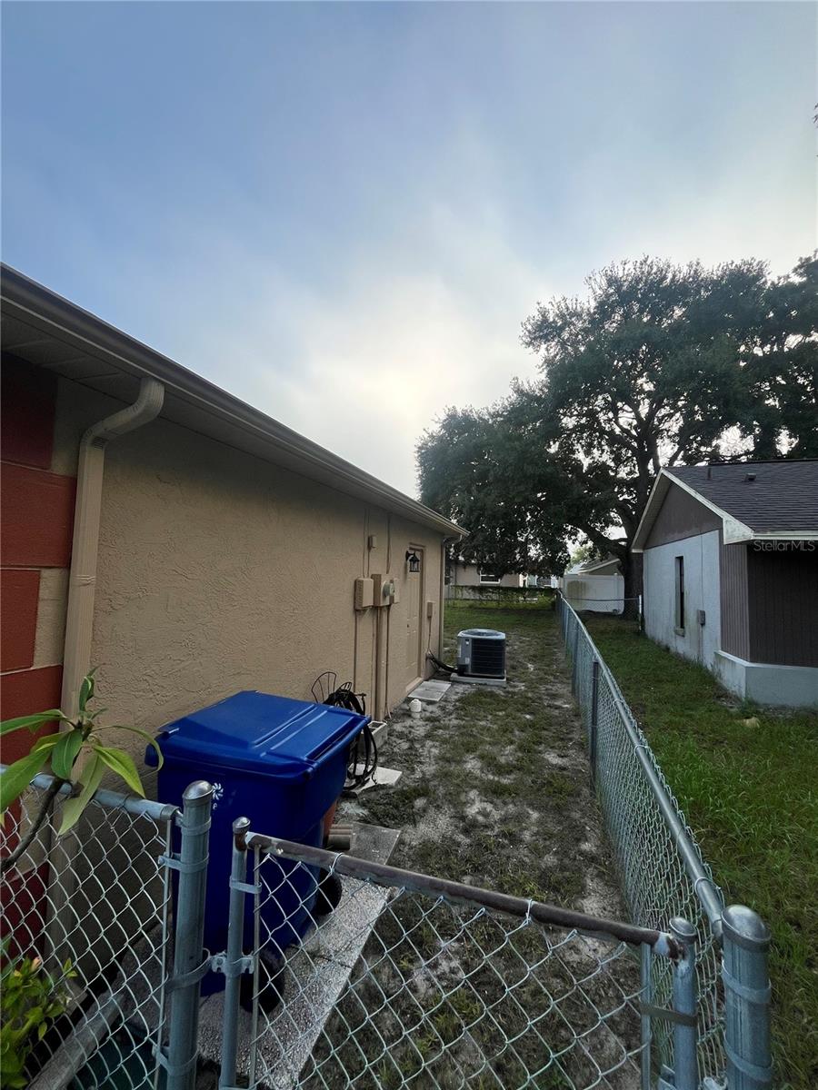 1238 FUCHSIA DR — photo 20