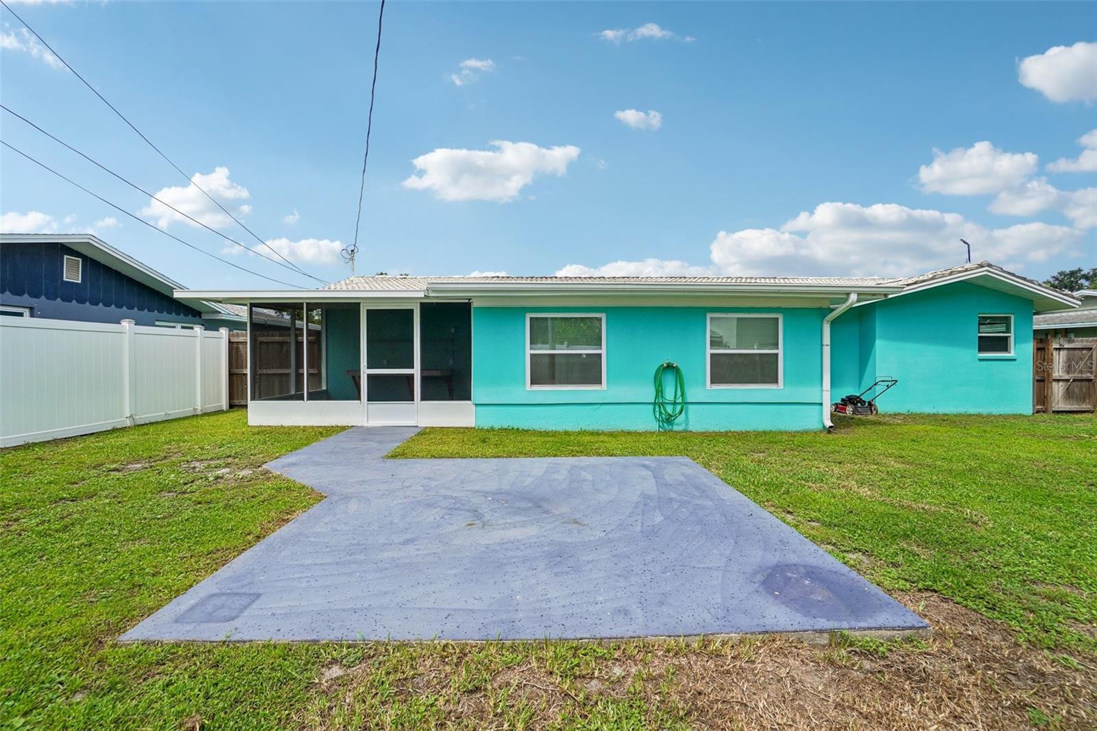 1777 BENTLEY ST — photo 34