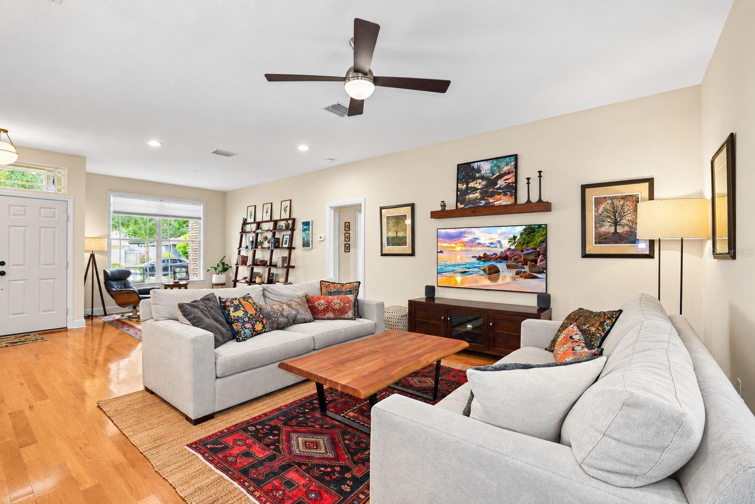 2013 MACARTHUR CT — photo 13