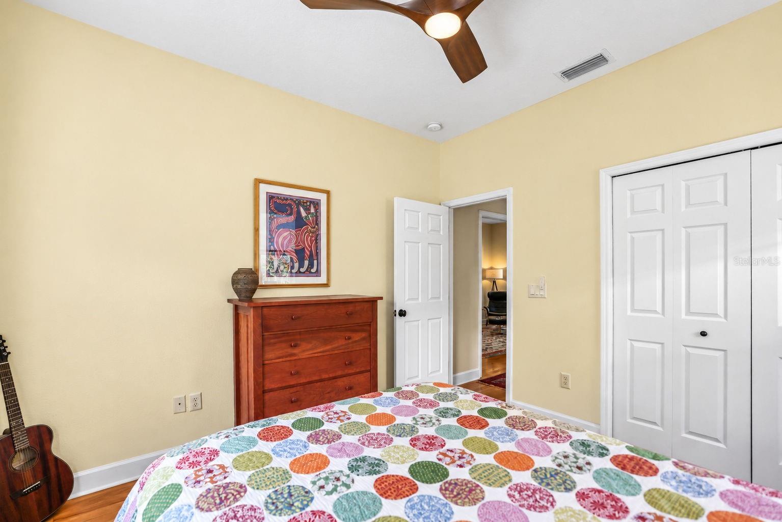 2013 MACARTHUR CT — photo 38