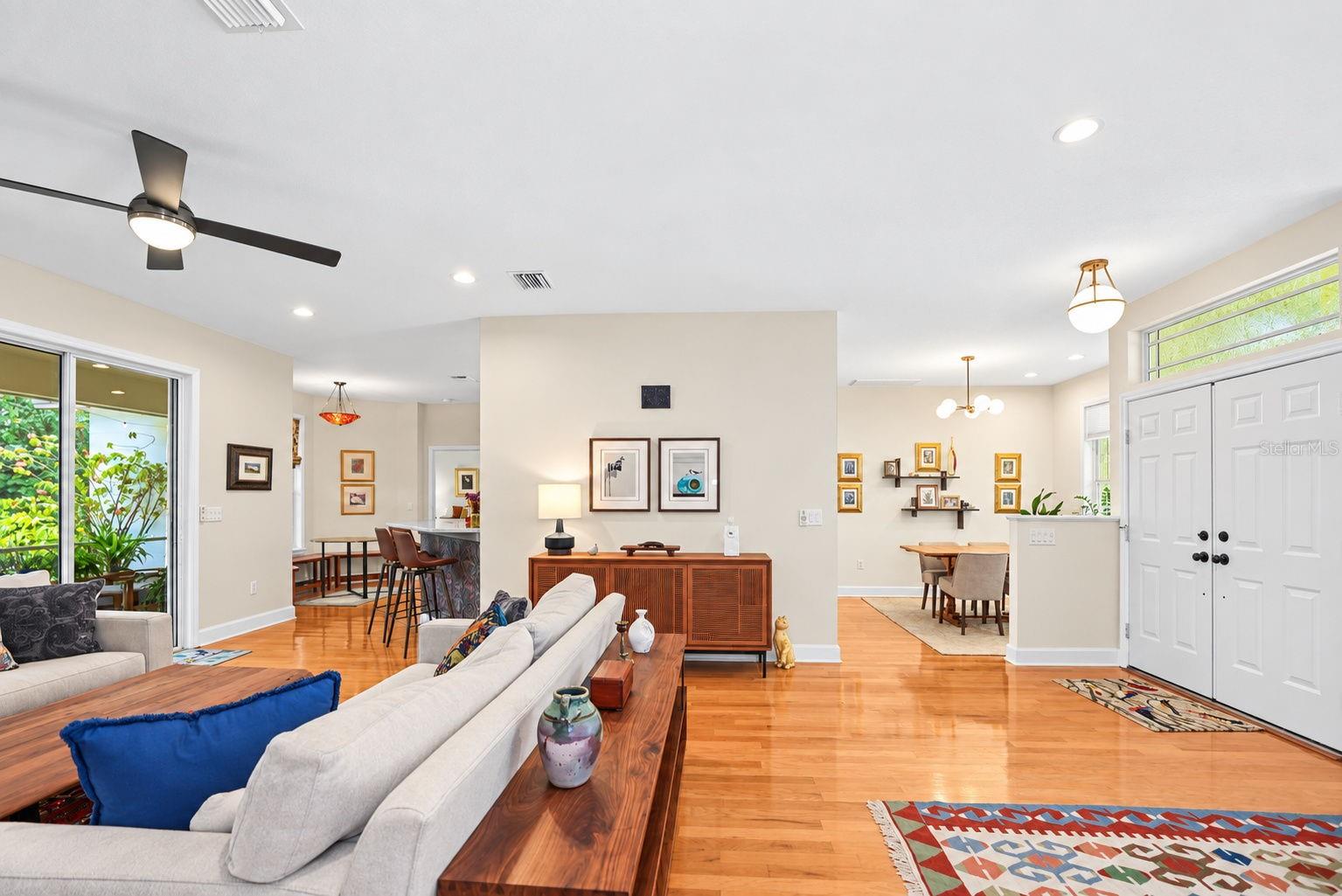 2013 MACARTHUR CT — photo 5