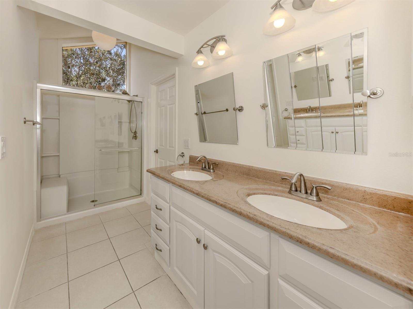 268 SOUTHAMPTON DR #309 — photo 28