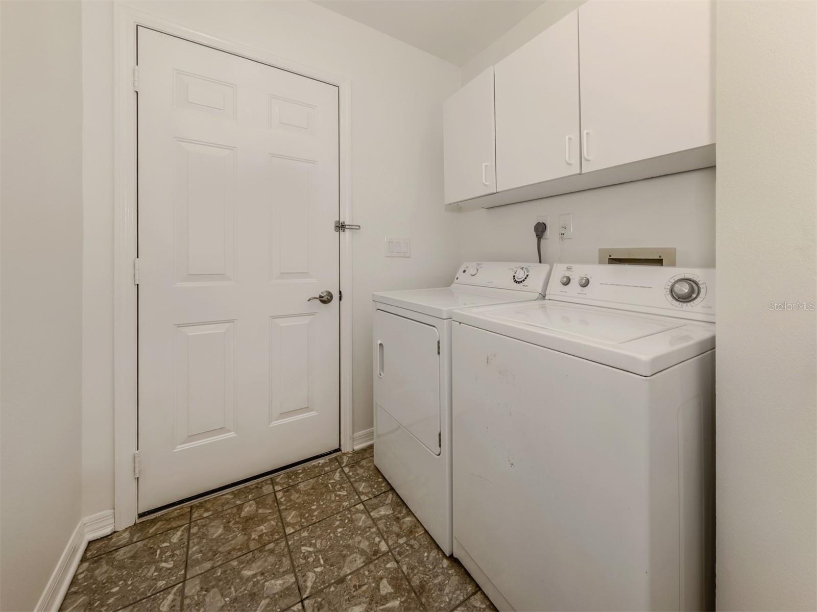 268 SOUTHAMPTON DR #309 — photo 15