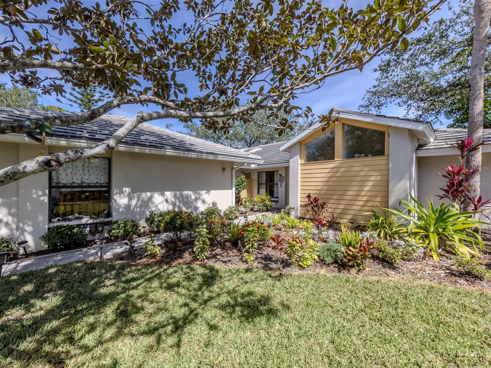 268 SOUTHAMPTON DR #309 — photo 4
