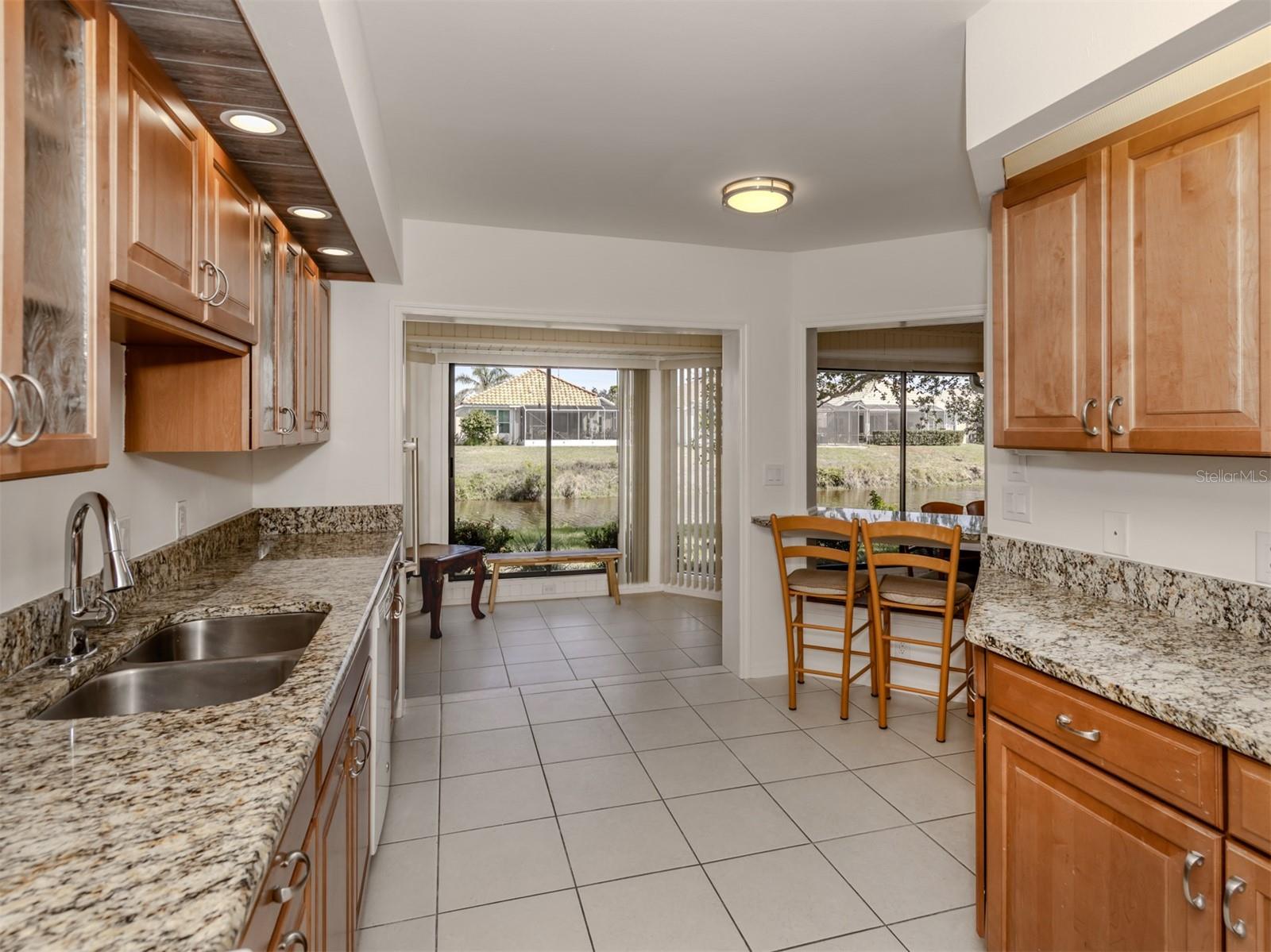 268 SOUTHAMPTON DR #309 — photo 19