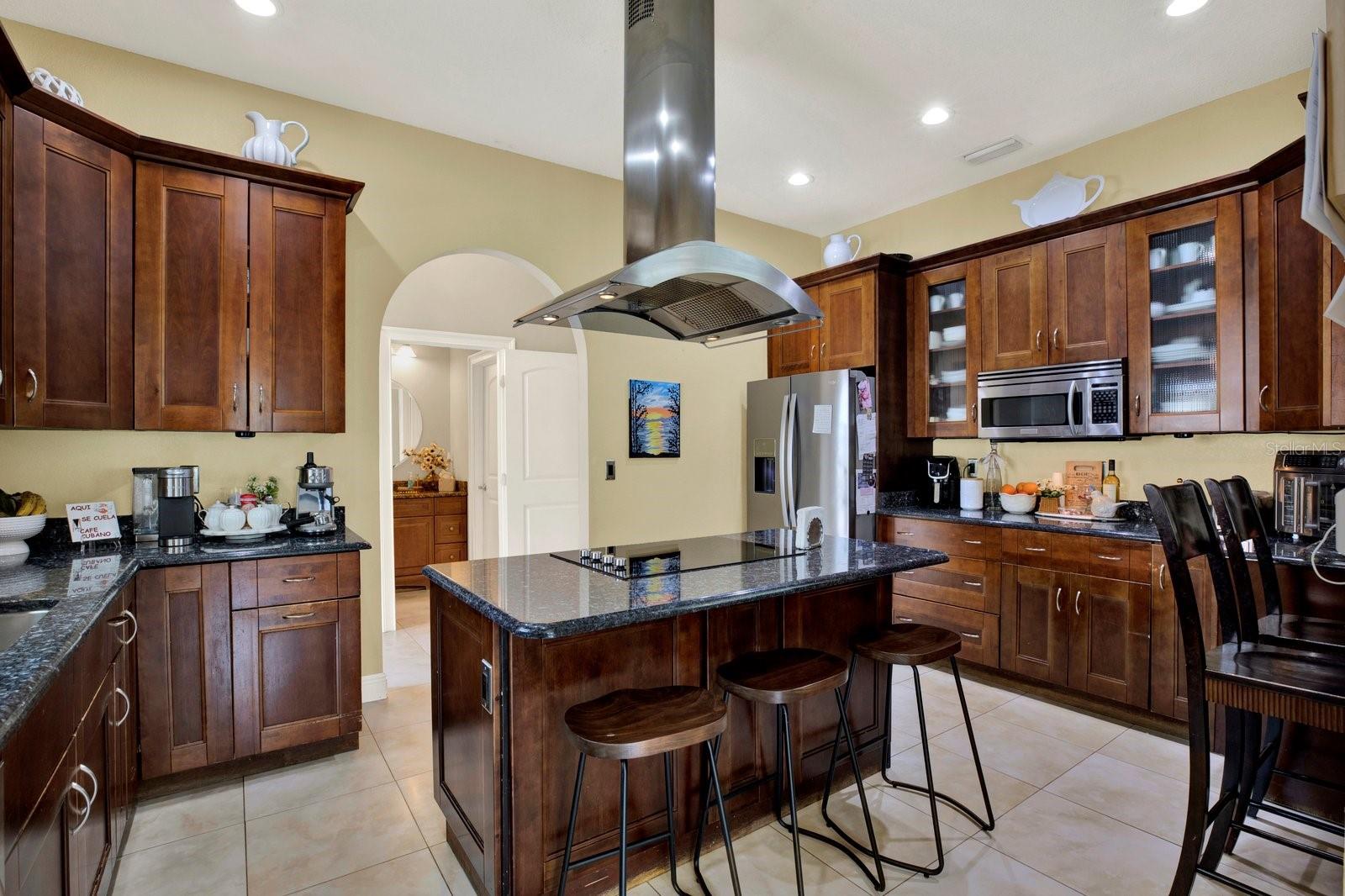 2721 N ROYAL CT — photo 14