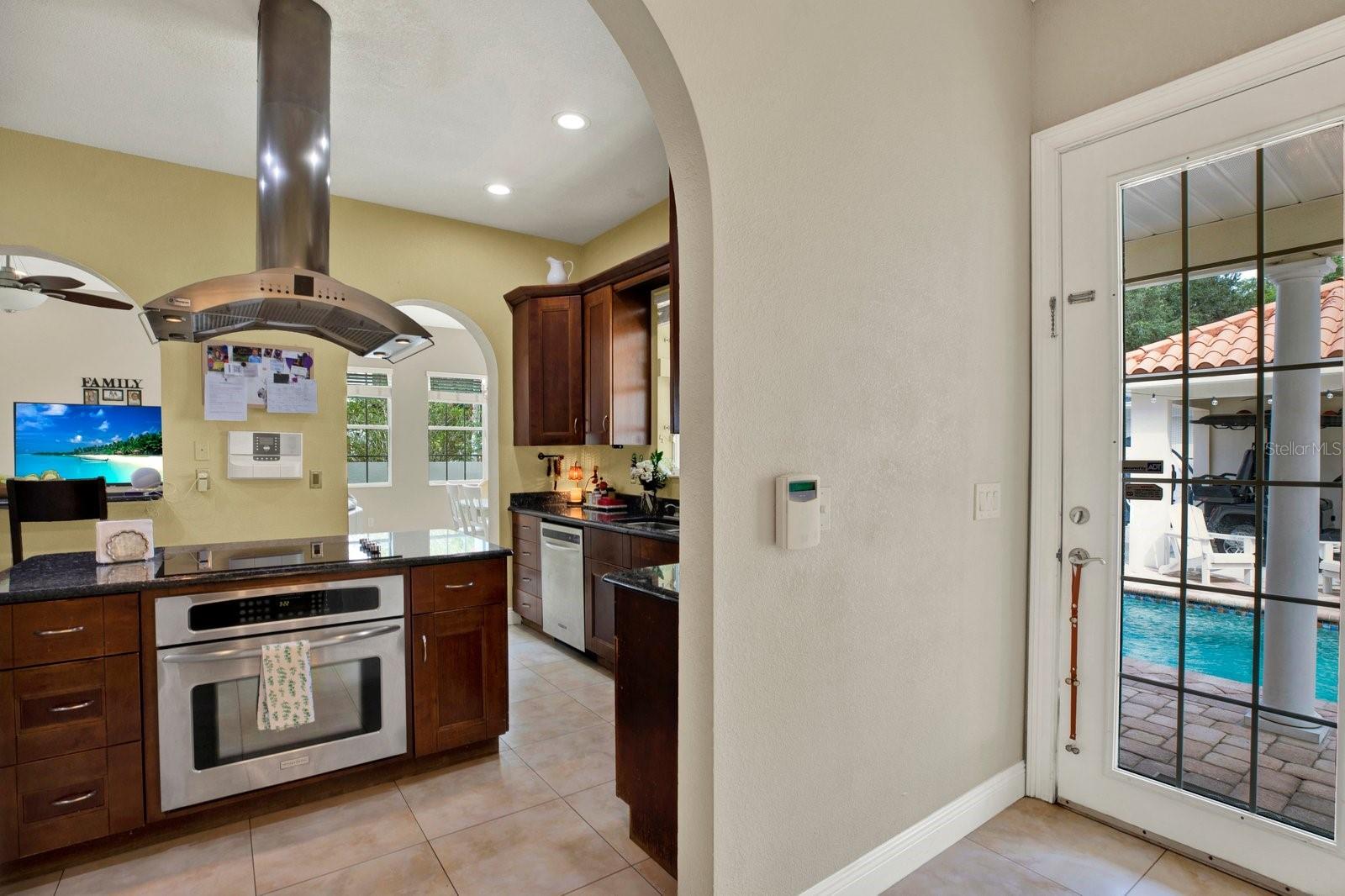 2721 N ROYAL CT — photo 16