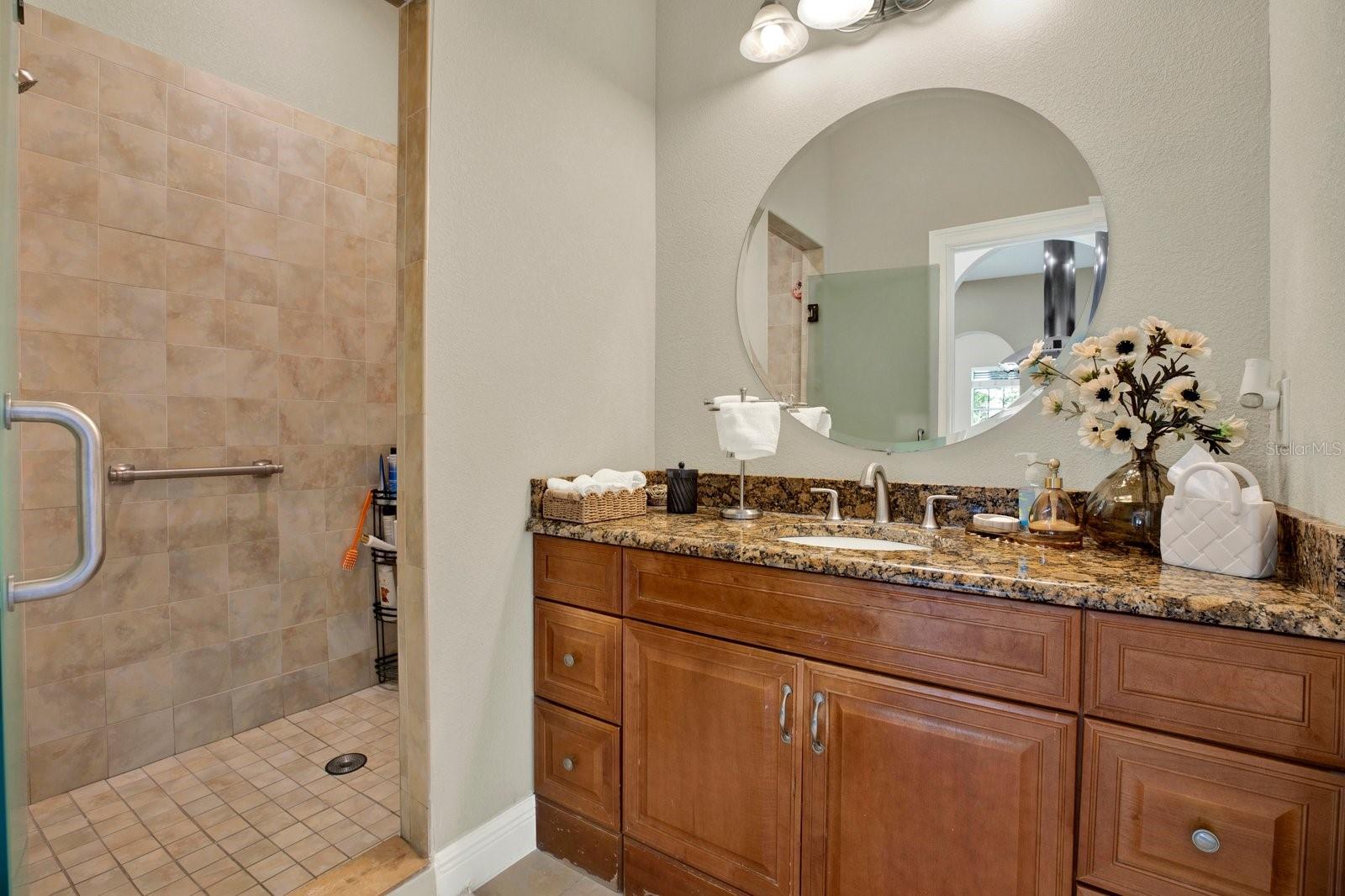 2721 N ROYAL CT — photo 23