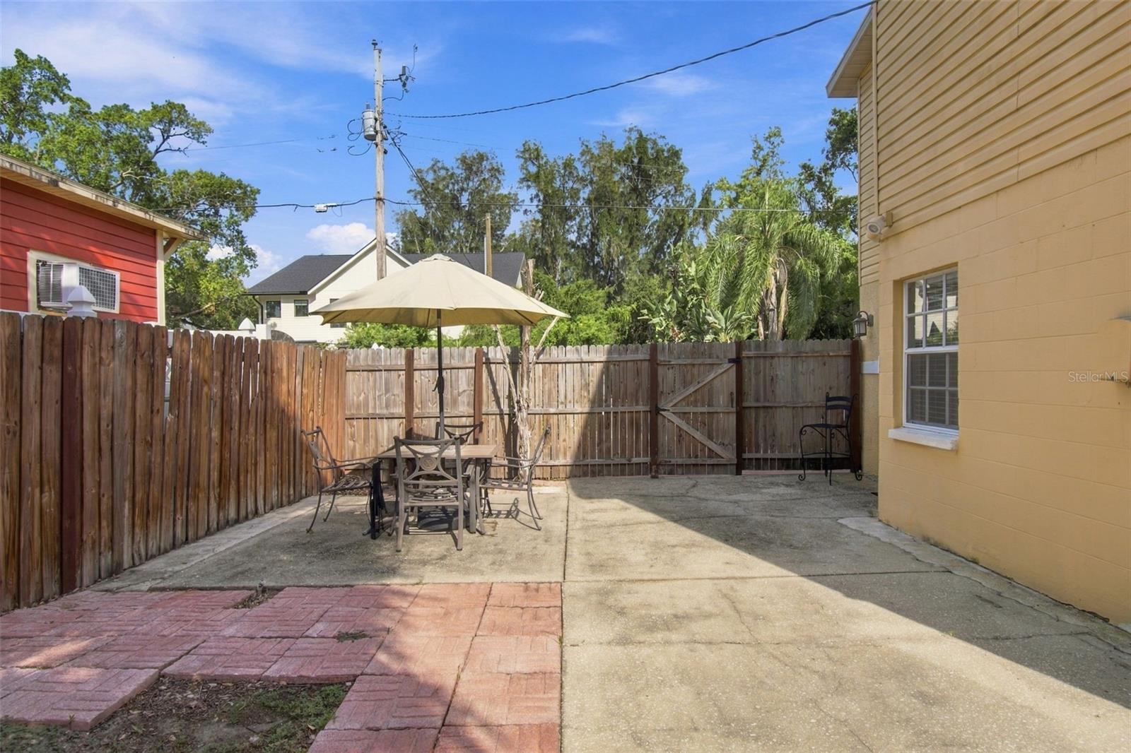 2801 W SAN ISIDRO ST — photo 45
