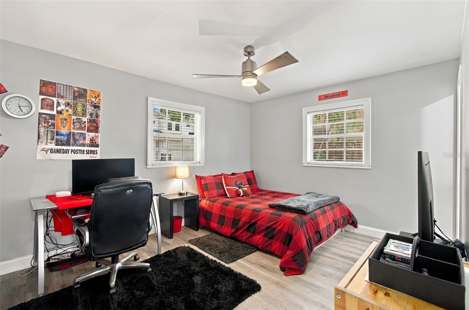 2801 W SAN ISIDRO ST — photo 21