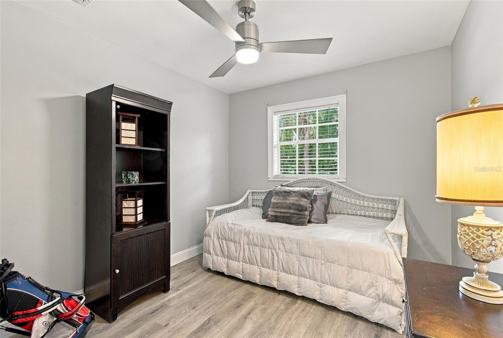 2801 W SAN ISIDRO ST — photo 29