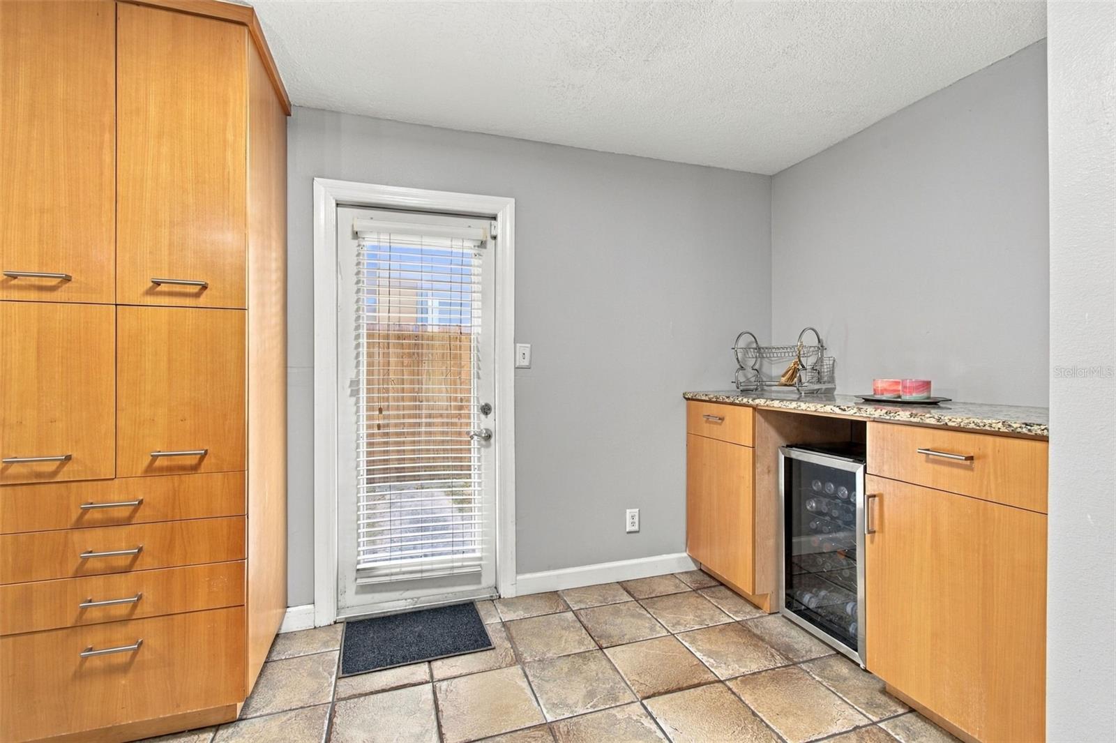 2801 W SAN ISIDRO ST — photo 19
