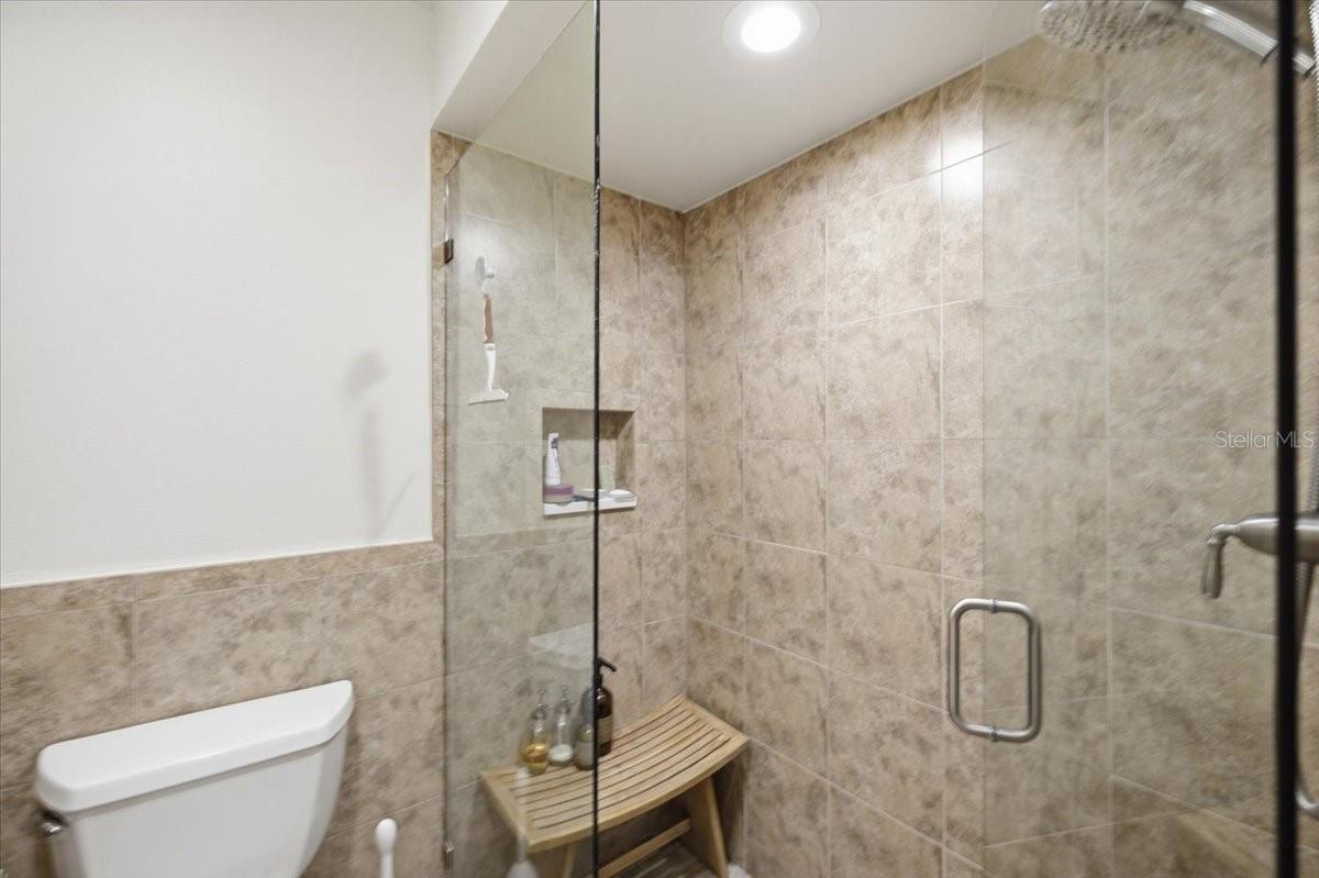 3379 HYDE PARK DR — photo 24