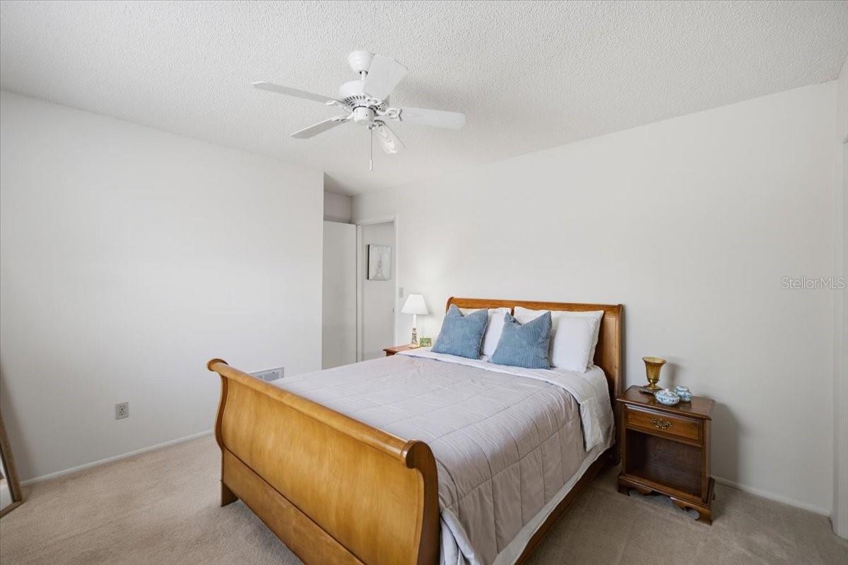 3379 HYDE PARK DR — photo 25