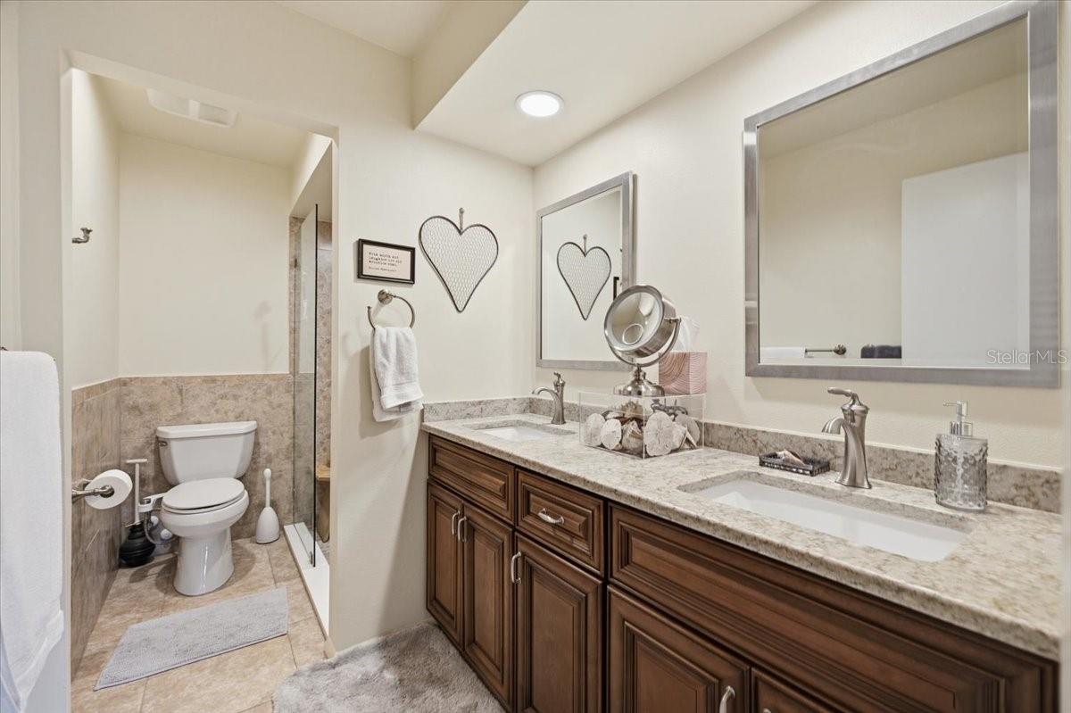 3379 HYDE PARK DR — photo 22