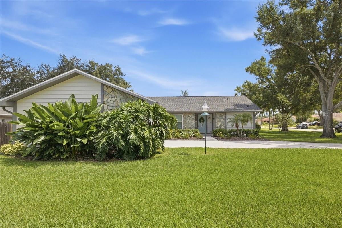 3379 HYDE PARK DR — photo 43