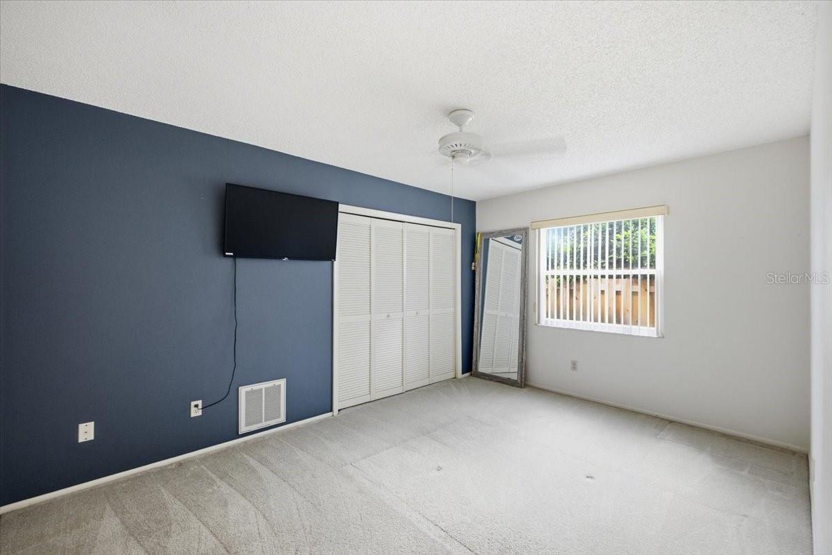 3379 HYDE PARK DR — photo 31