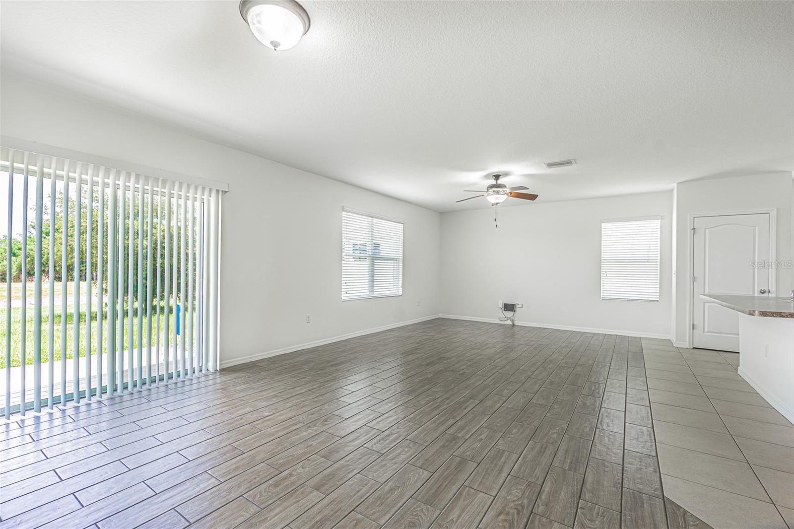 10536 WHISPERING HAMMOCK DR — photo 3