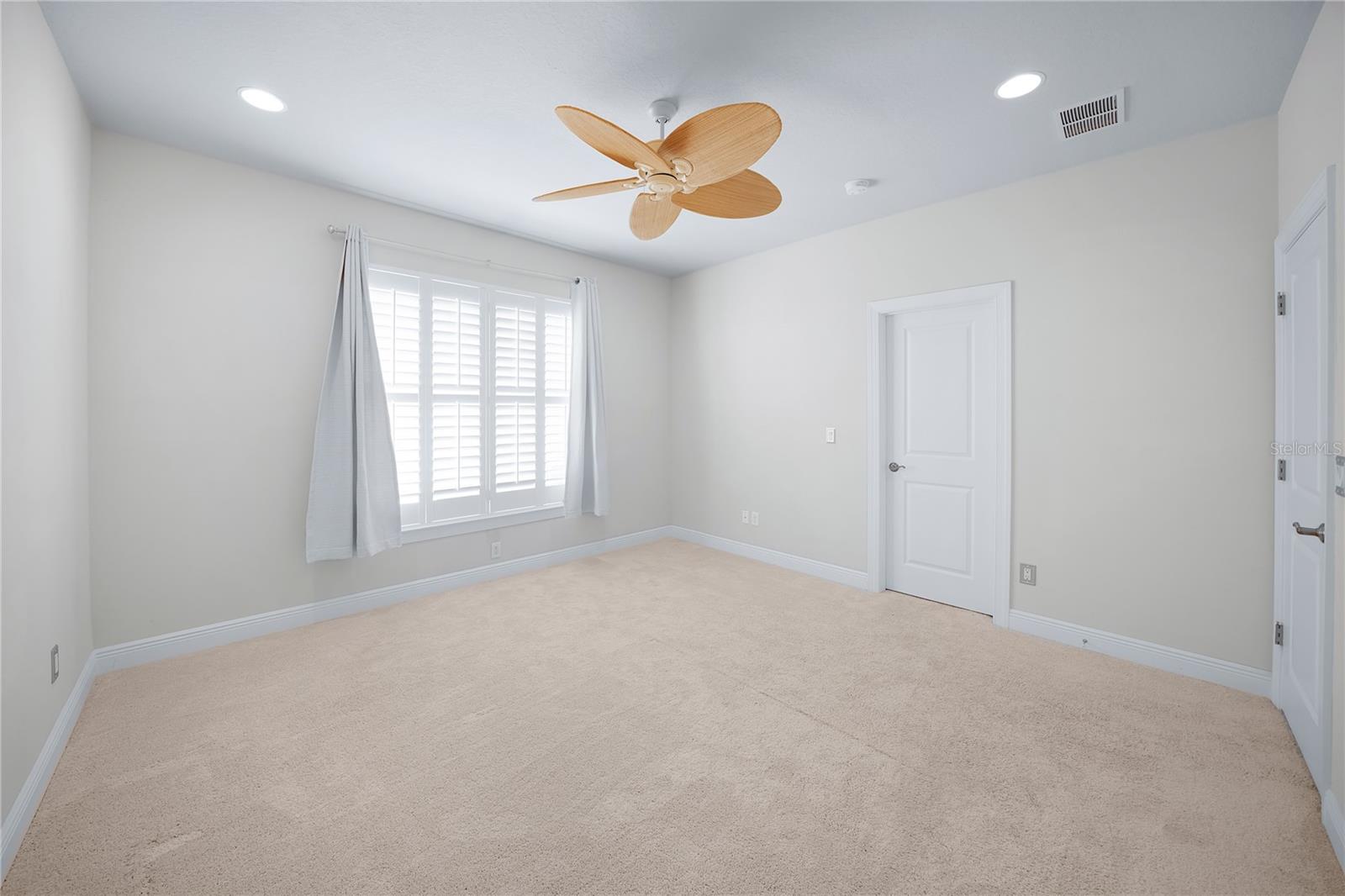 4961 ANNISTON CIR — photo 26