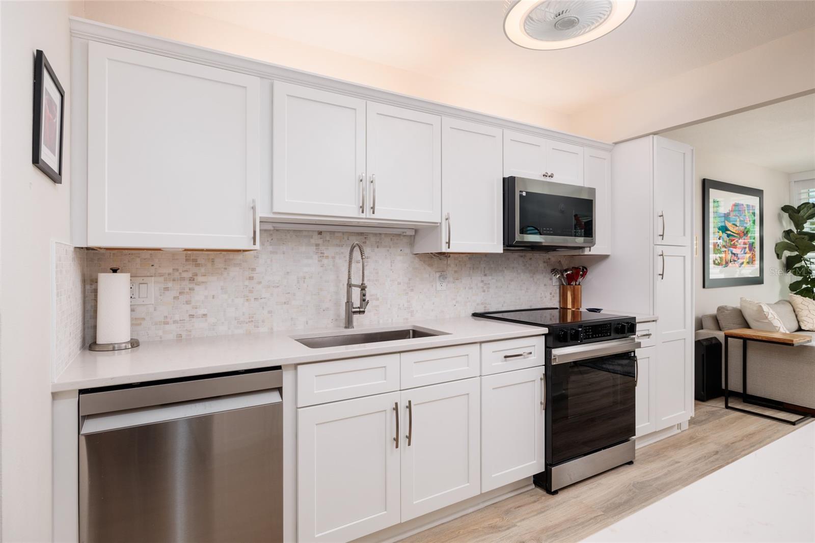 4895 BAY ST NE #108 — photo 7