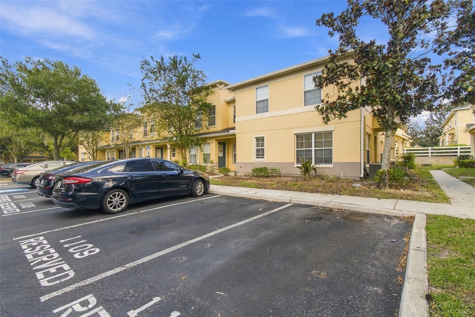 249 CASTLEKEEPER PL — photo 2