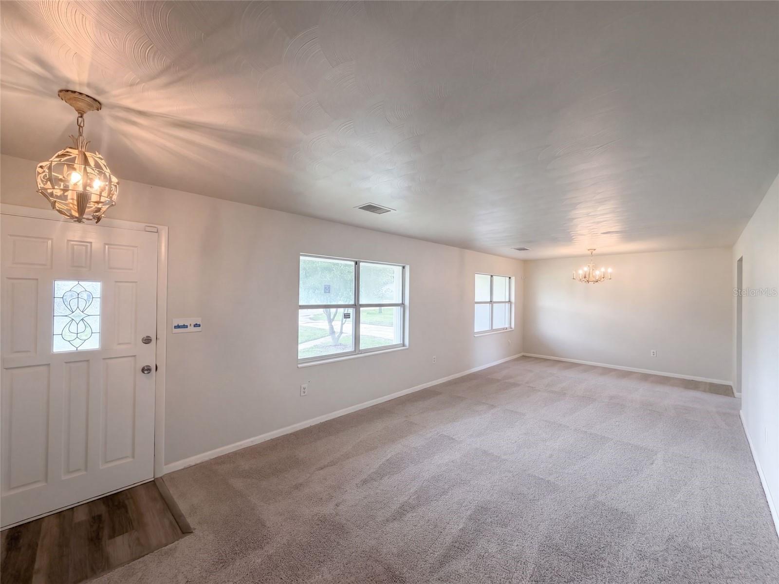 4427 PINEBROOKE PL — photo 3