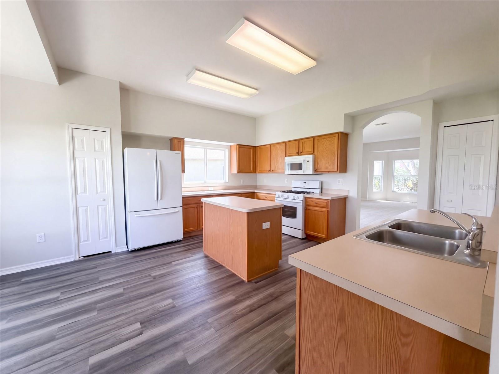 4920 TRINIDAD DR — photo 6