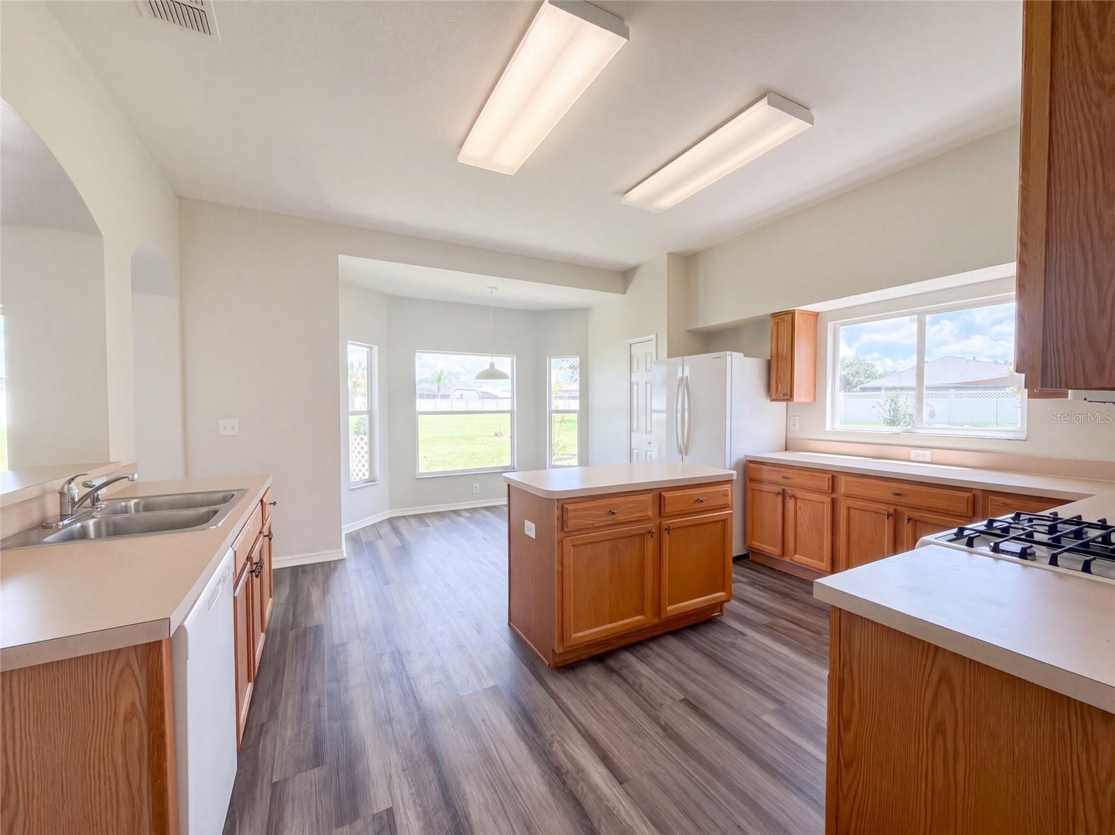 4920 TRINIDAD DR — photo 7