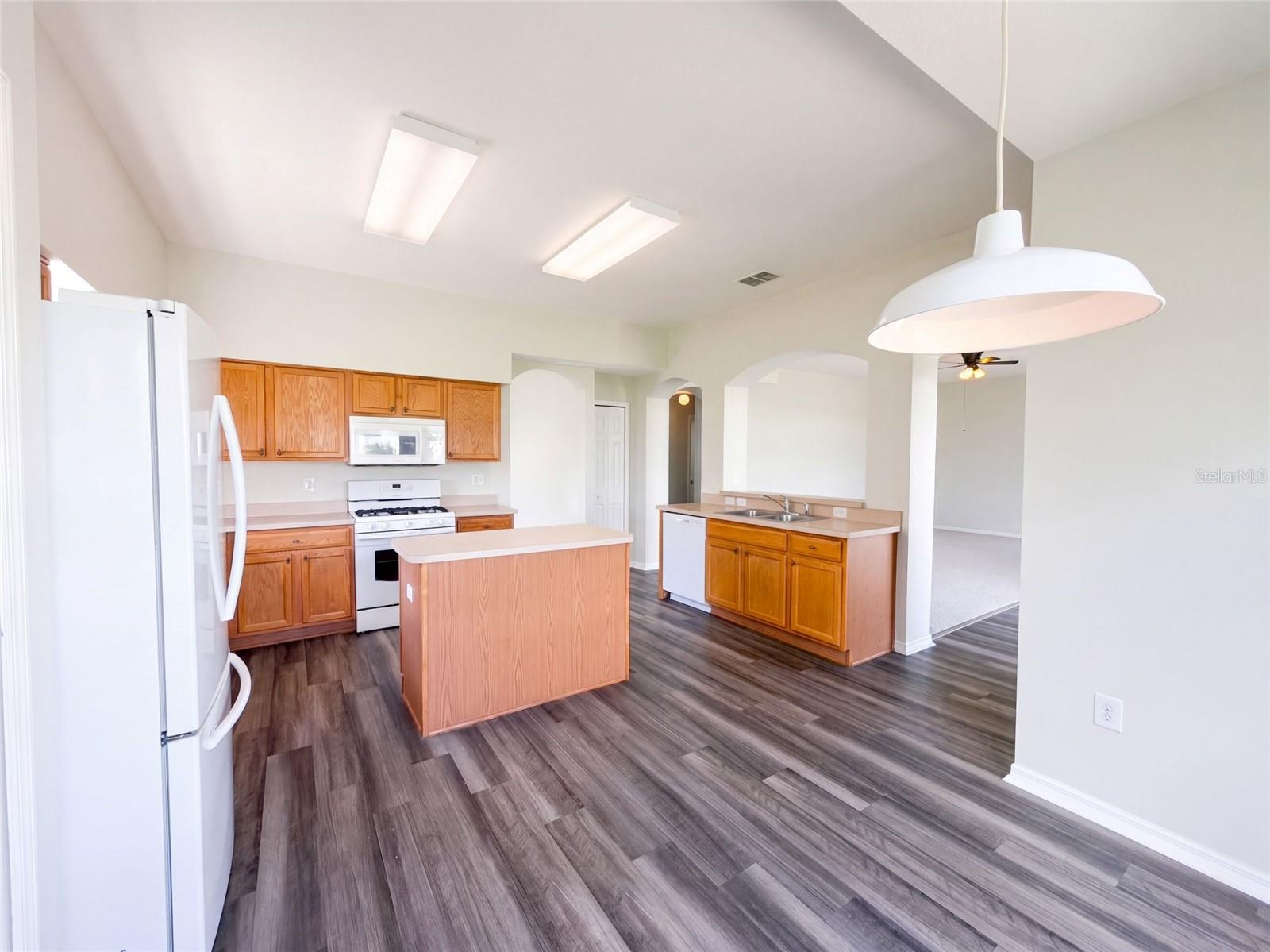 4920 TRINIDAD DR — photo 2