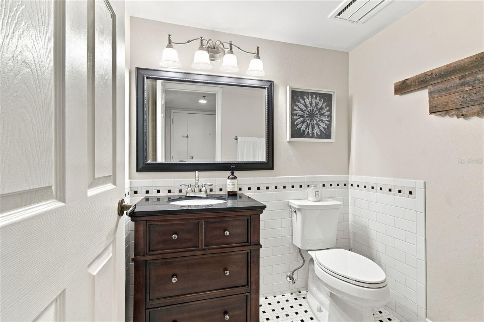 690 ISLAND WAY #511 — photo 14