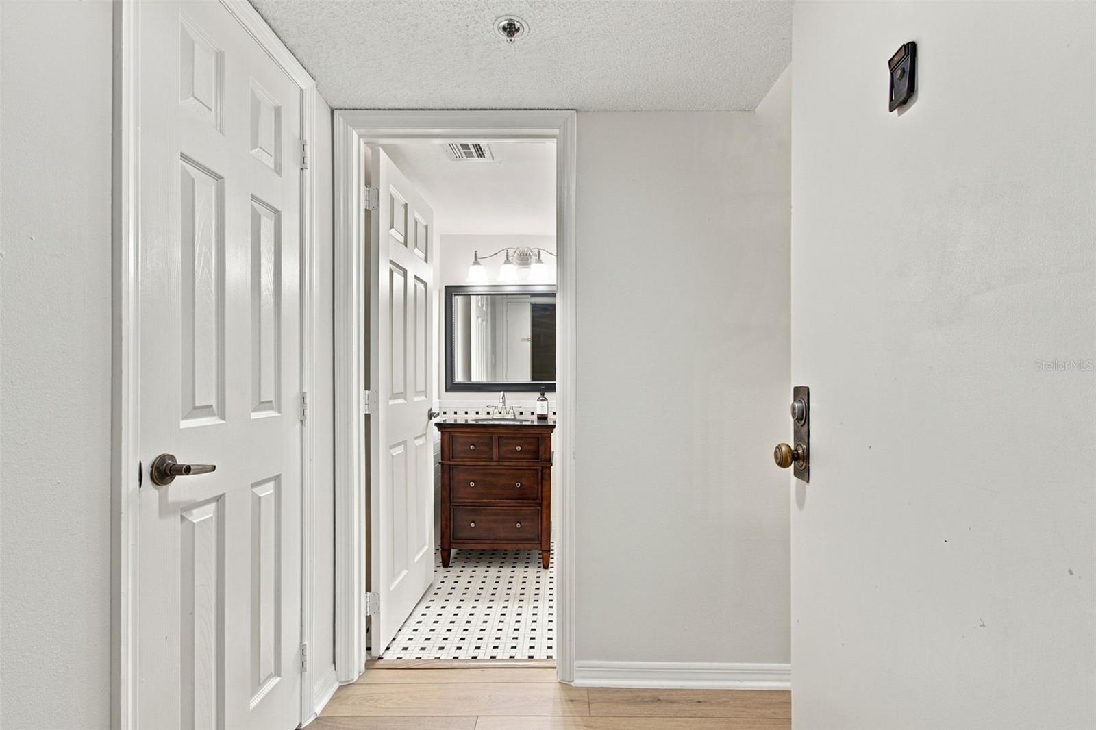 690 ISLAND WAY #511 — photo 13