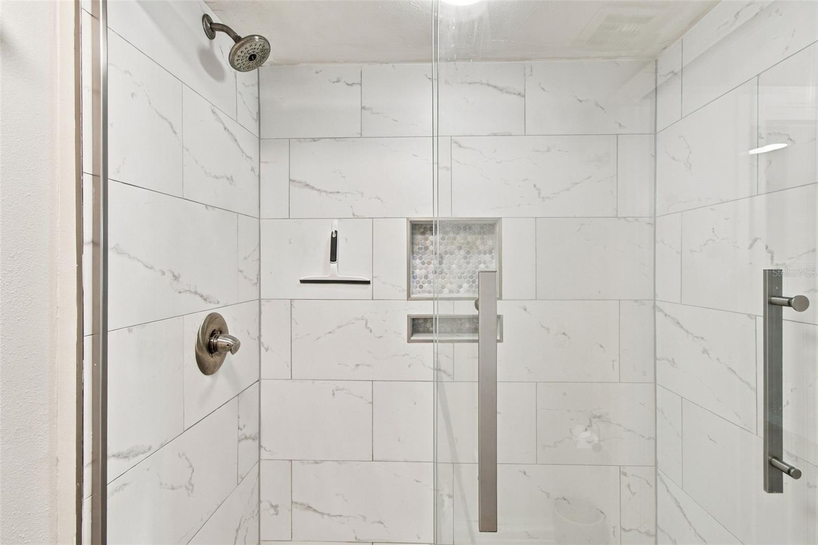 690 ISLAND WAY #511 — photo 31