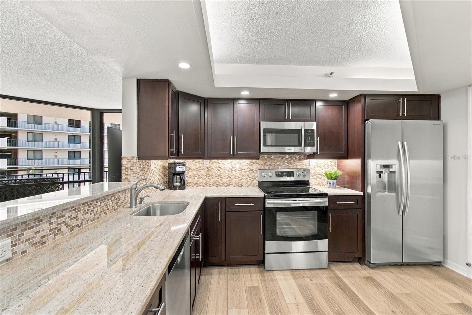 690 ISLAND WAY #511 — photo 19