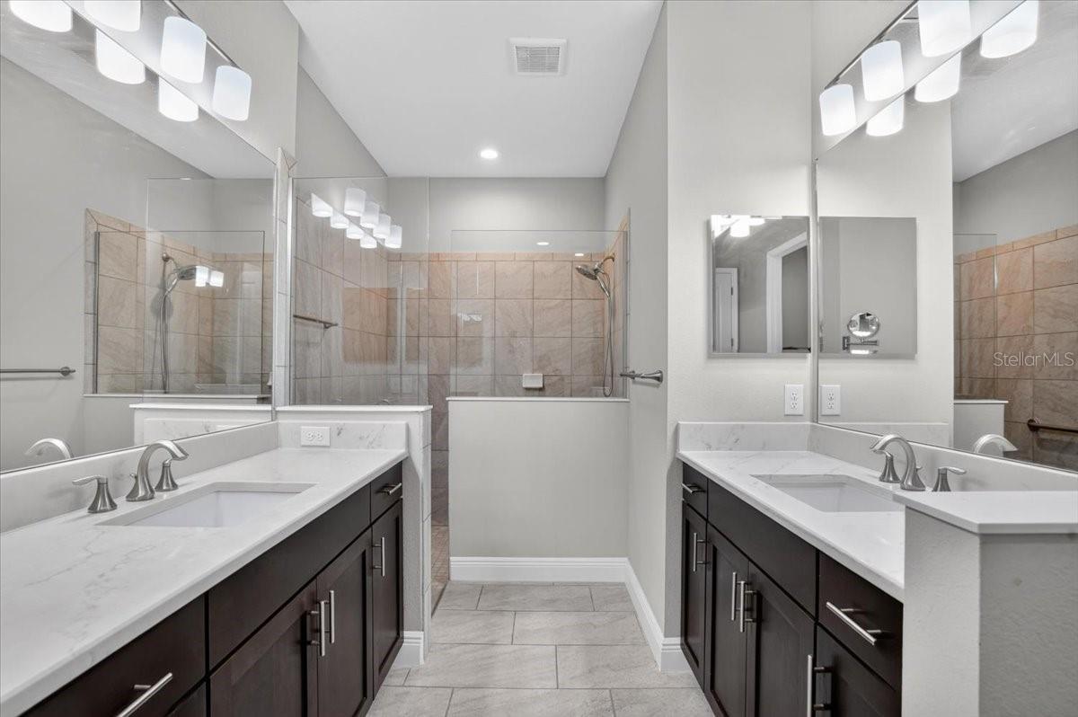 11699 OKALOOSA DR — photo 35